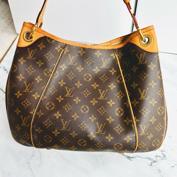 Louis Vuitton Galliera PM Monogram - Picture 8 of 12